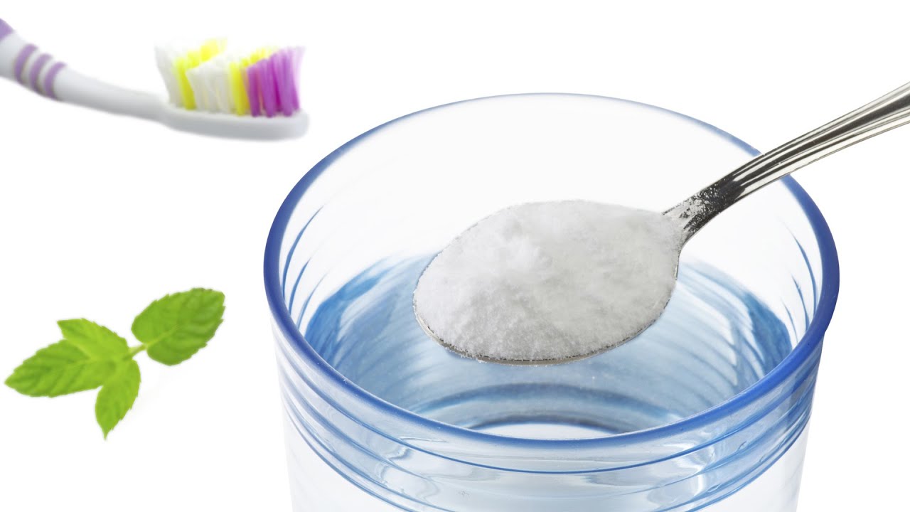 para que sirve el bicarbonato en los dientes