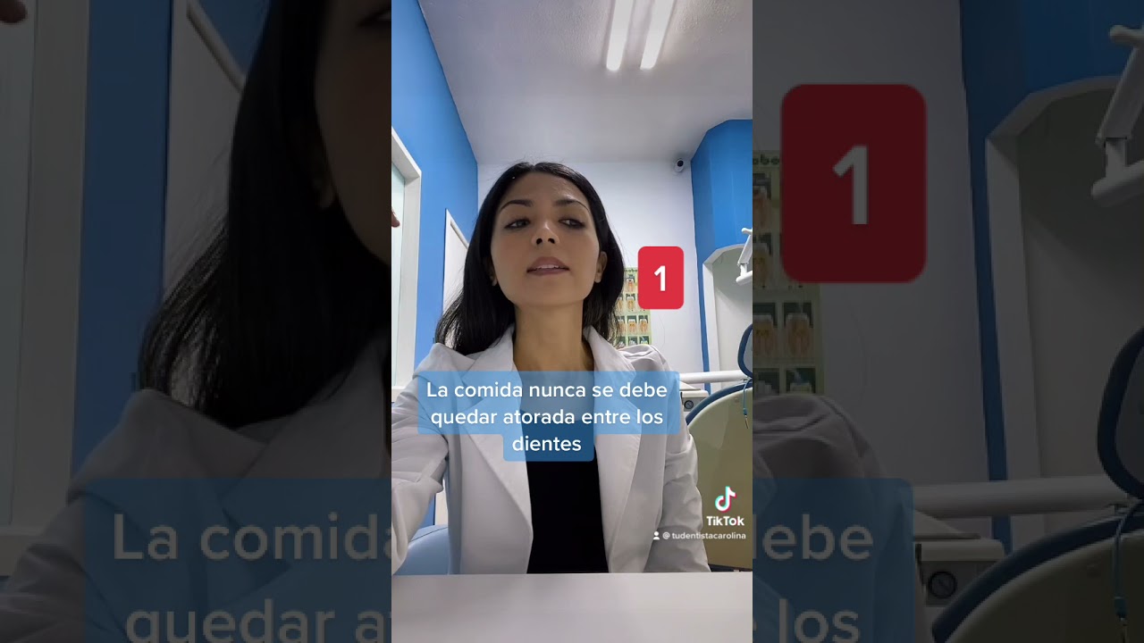 como sacar algo entre los dientes sin hilo dental