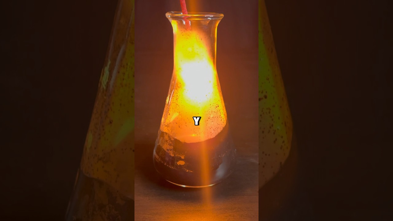 como esta compuesta el agua oxigenada