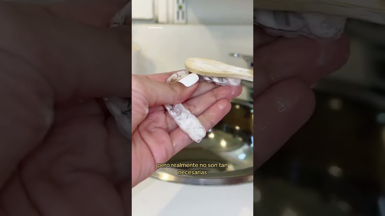 como limpiar las fundas de los dientes